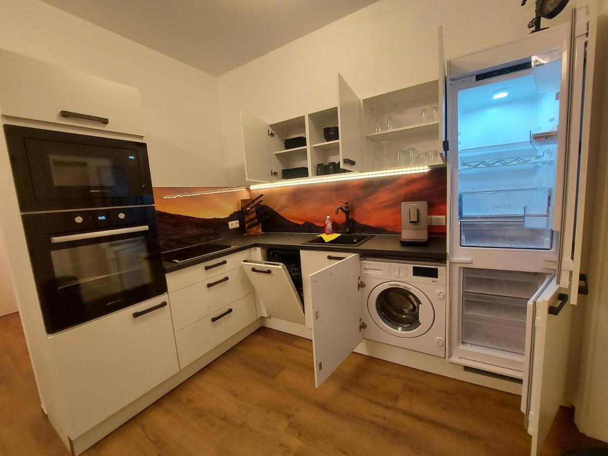 Auszeit Steiraland 8 Mit Ueberdachten Balkon Und Parkplatz Leoben  Eksteriør billede